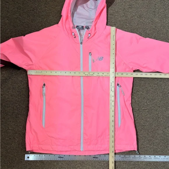New Balance Neon Pink Women’s Windbreaker – Size XL - Picture 8 of 9